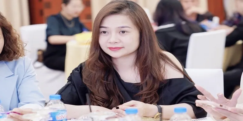 CEO Bùi Ngọc Anh xây dựng đội ngũ nhân sự hùng hậu